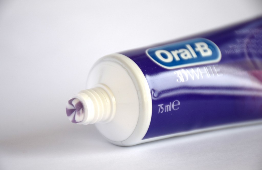 Dentifrice Oral-B 3D white brillance pate