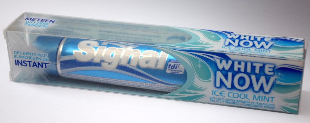 Dentifrice Signal White Now Ice Cool Mint carton